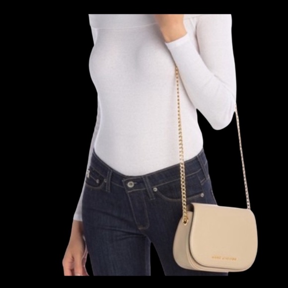 Marc Jacobs Beige Nude Off-White Leather Gold Link Chain Crossbody Shoulder bag - Picture 4 of 8